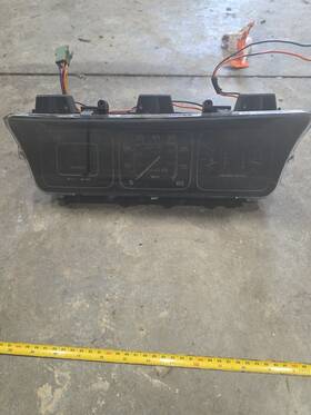 J8133841 Amc 1986 Eagle Gauge Cluster. Instrument Cluster