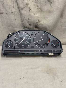 Bmw 110.008/273/056 E30 325e 318i Instrument Cluster Gauges Vdo Descrip 1376652