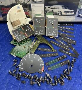 1376509 Bmw E28 5-series Instrument Gauge Cluster Speedometer Tach Misc. Parts Lot