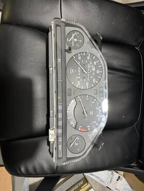 1377313 Bmw 84 85 86 87 88-93 E30 3-series Instrument Speedometer Cluster Mph 99k Oem