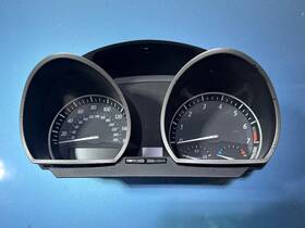 62114116034 Bmw 2003-2008 Z4 Instrument Cluster Speedometer Auto Trans Used Untested Oem