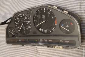 88311073 Bmw Vdo E30 320i Instrument Cluster 1372259 Speedometer Gauges Meter