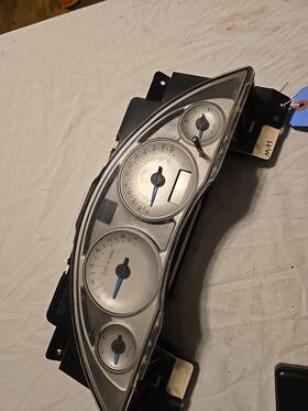 10346668 Buick 02 03 04 Rendezvous Speedometer Instrument Cluster