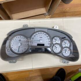 15104386 Buick Rainier Speedometer Gauge Cluster Oem Miles