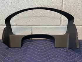 15092593 Cadillac 2007-2014 Escalade Instrument Guage Cluster Bezel Housing