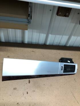 15859868 Cadillac 2007-2014 Escalade Front Dash Panel Trim Plate Right Passenger Side