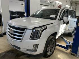 84409478 Cadillac Used Front Center Infotainment Display Fits 2016 Escalade Player Enter