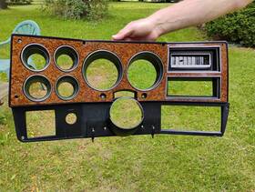 15606672 Chevrolet 1987-1991 Suburban Blazer Woodgrain Instrument Cluster Bezel Square