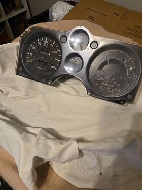 16153861 Chevrolet 1982 - 1985 Gm J Platform Cavalier Speedometer Instrument Cluster Gauges Mi