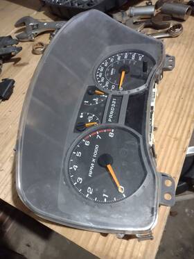 21998619 Chevrolet 2004 Chevy Colorado Instrument Cluster Speedometer Gauges Unknown Miles