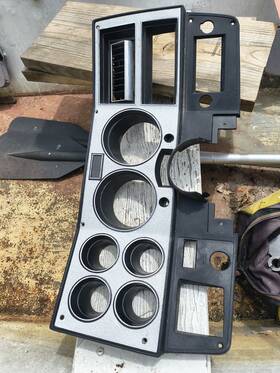 466701 Chevrolet 1973-87 Gmc Square Body Pickup Truck Instrument Cluster Bezel