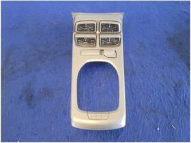 625.gm1w11 Chevrolet 2010-2015 Camaro Ss Center Console Gauge Pod Manual Transmission 2811