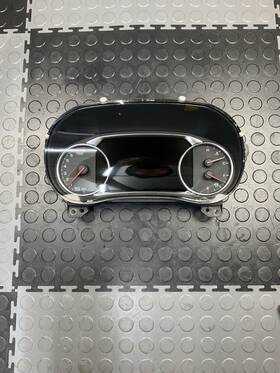 85547551 Chevrolet 2021-2022 Chevy Blazer Speedometer Instrument Cluster Oem