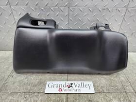 860853 Chevrolet 1997-2004 C5 Corvette Knee Bolster Black Dash Trim Used Oem Minor Tab Damage 860853 Chevrolet 1997-2004 C5 Corvette Knee Bolster Black Dash Trim Used Oem Minor Tab Damage