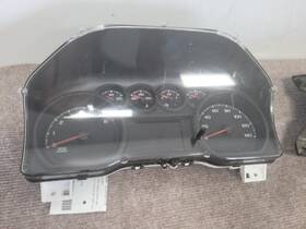 86531201 Chevrolet 2023 Silverado 2500-3500 Speedometer 6.6l Gas Mph Id