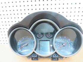 95216803 Chevrolet 11 12 13 14 15 Cruze Speedometer Cluster 113281 Miles Oem
