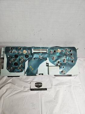 255.gm8297 Chevrolet Truck Tahoe 1997 Instrument Cluster 39343