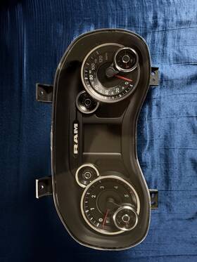 Chrysler P68370901ag 2019 Ram 2500 Diesel Big Horn Gauge Cluster Instrument