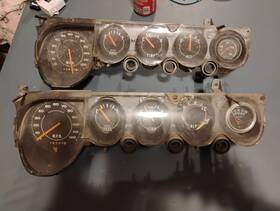 300431-1 Dodge 1970-1972 Plymouth Barracuda Charger Instrument Clusters Pair Speedometer