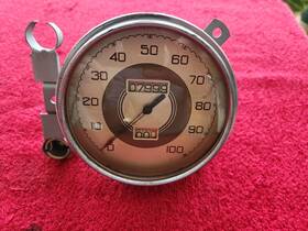 7999 Ford #7999 1937 Speedometer Stewart Warner Cleaned Tested Works