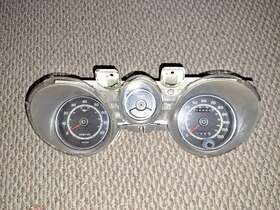 Dizf-1736-f Ford Used 1971-1973 Mustang Instrument Cluster With Tach