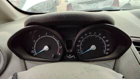 Dubz10849ca Ford 2016 17 Fiesta Speedometer Cluster Instrument Gauges Panel Oem Dash