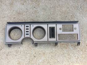 E47b-10045c90 Ford 1983-1985 Ranger Bronco Ii Instrument Cluster Bezel 1984 Oem 83 84 85