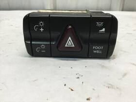 A06-60972-004 Freightliner 2008-2021 Cascadia Switch Dash Panel - Used P/n A0660972004