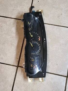 16193097 General Motors Oem 1993-1996 Chevy Camaro Z-28 Ss Instrument Gauge Cluster Speedometer 150-mph 222k