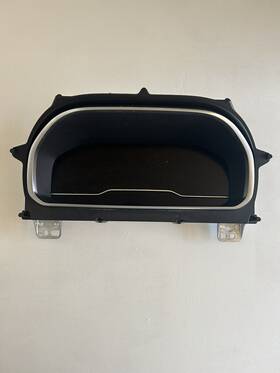 257.gm8e23 Gm 86557153 Speedometer From 2023 Chevrolet Tahoe Lt