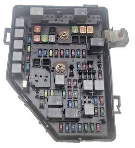25892797 Gm 2008-2009 Cadillac Cts Engine Bay Relay Fuse Box Block W Hid Package