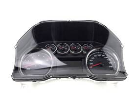 812610798 Gm 20-21 Chevrolet Silverado 2500 Sierra Used Instrument Cluster 84785454