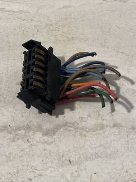 8903821 Gm Pontiac Circuit Board Input Harness Clip 72-73 Firebird Model With Warning Lights