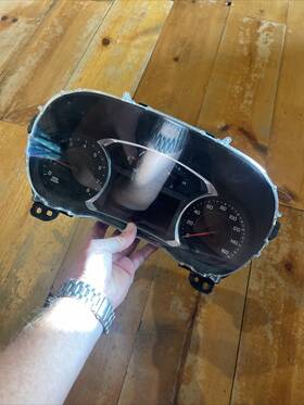 84070408 Gmc 2017 Acadia Slt Speedometer Gauge Cluster Oem Miles Unknown