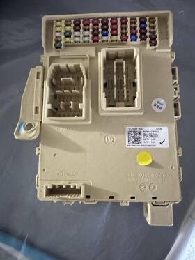 Hyundai 91950-cw010 Instrument Panel Junction Box Assembly