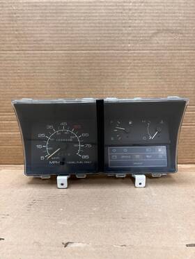 769801-632 Izuzu 1987 1988 1989 1990 1991 1992 Npr Dashboard Instrument Cluster Read