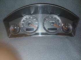 5172901af Jeep Speedometer Instrument Cluster 06 Commander 128913 Miles Excellent Cond