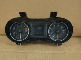 P68274069ab Jeep 2016 Cherokee Speedometer Gauge Cluster 90 055 Miles Scuffed Lens