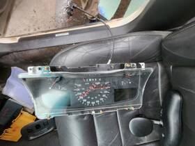 Lincoln 1w1f-10849-aa 2000 2001 2002 2003 2004 2005 Town Car Cluster Speedometer 180k