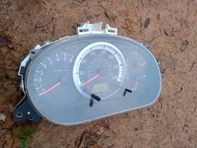 Cmcc46b Mazda 2006-2007 5 / Automatic Around 100k Speedometer Instrument Cluster