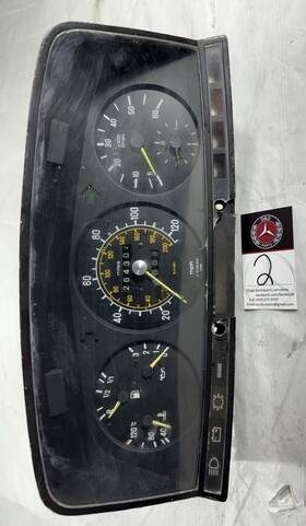 1235421857 Mercedes-benz 1984 W123 300d Instrument Cluster 2