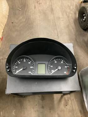 A-906-900-2600 Mercedes-benz Sprinter Van Speedometer Gauge Cluster A 906 446 6221