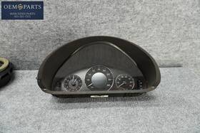 A2095409247 Mercedes-benz Speedometer Gauge Cluster Instrument W209 Clk350 Clk550 2006-2009 Oem