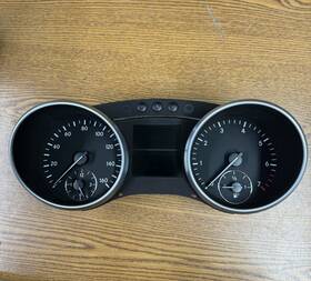 A2c53361659 Mercedes-benz 2010-2012 Ml350 Ml550 Speedometer Odometer Instrument Cluster Gauge Oem