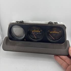 Mr735944 Mitsubishi Mr735943 97-00 Montero Gauge Cluster Compass/thermometer/oil/volts