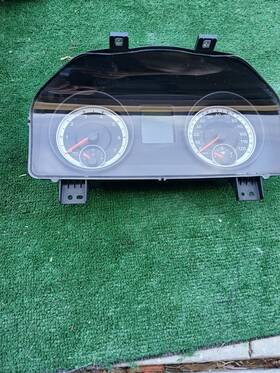 56046540 Mopar 2013-2018 Ram 1500 2500 Gas Speedometer Instrument Cluster 201k Miles