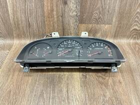 24810-75p21 Nissan 1994-1997 Hardbody D21 Pickup Truck Speedometer Cluster V6 4wd Aa2