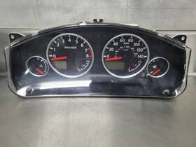 24810-ea401 Nissan 05-06 Xterra Pathfinder 4x4 At Speedometer Instrument Cluster