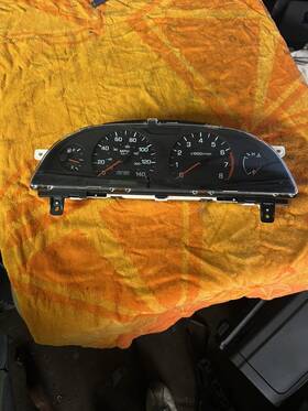 24810-0z800 Nissan 28410-0z800 2000-2001 Altima A/t Instrument Cluster 75k Oem