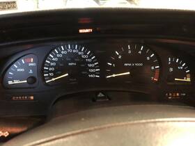 16247573 Oldsmobile 1997 Aurora Instrument Cluster Speedometer